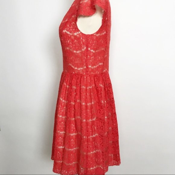 Kensie Cherry Red Scallop Cap Sleeve Lace Fit & Flare Above Knee Large Dress - Picture 9 of 11